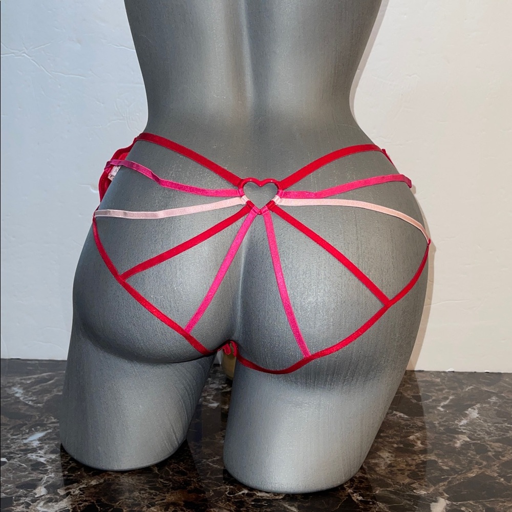 Victorias’s Secret Very Sexy Open-Back Heartware Strappy Cheeky Panty Underwear.